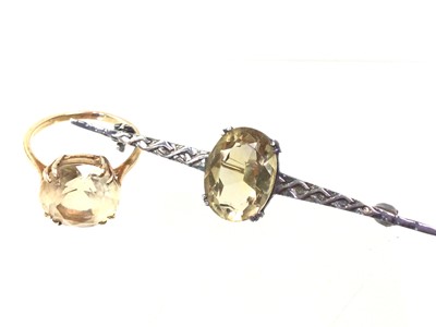 Lot 11 - CITRINE RING AND BAR BROOCH