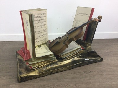 Lot 41 - RESIN MUSICAL SCULPTURE