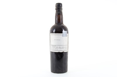 Lot 65 - MARTINEZ 1927 VINTAGE PORT