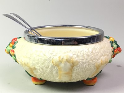 Lot 190 - CLARICE CLIFF CIRCULAR FRUIT BOWL