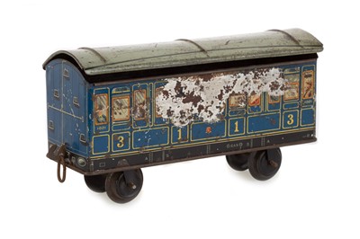 Lot 5 - TRAIN CARRIAGE BISCUIT TIN