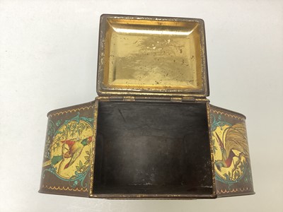 Lot 167 - EXOTIC BIRDS BISCUIT TIN