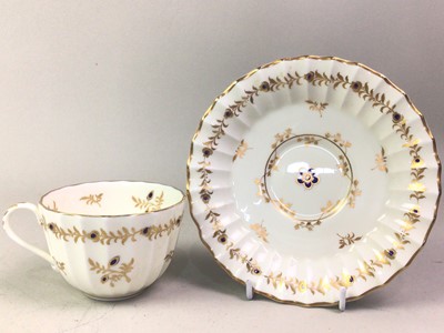 Lot 197 - ROYAL WORCESTER PART DINNER SERVICE