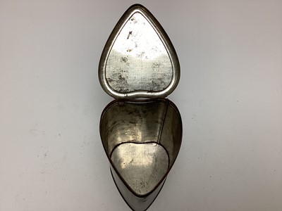 Lot 42 - HEART OF MIDLOTHIAN BISCUIT TIN