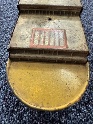 Lot 65 - OCEAN LINER BISCUIT TIN