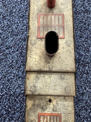 Lot 65 - OCEAN LINER BISCUIT TIN