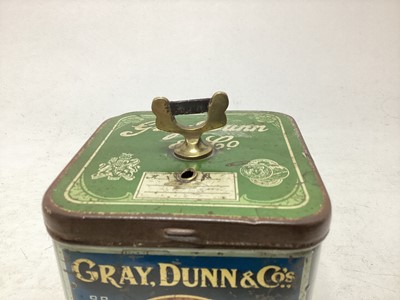 Lot 17 - STRING BOX BISCUIT TIN