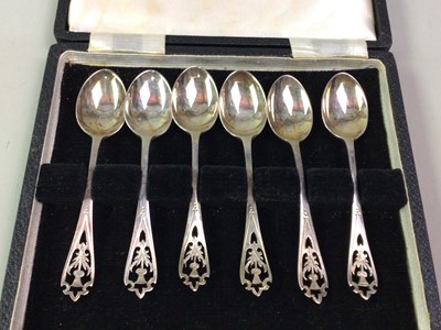 Lot 300 - SET OF SIX SILVER TEASPOONS
