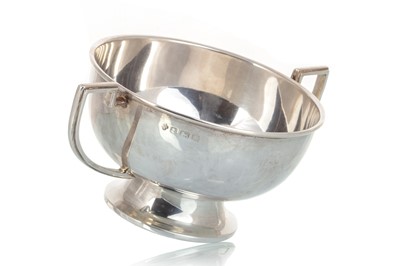 Lot 1234 - GEORGE V SILVER SUGAR BOWL