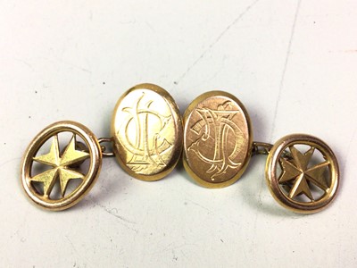 Lot 400 - GROUP OF JEWELLERY