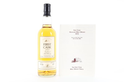 Lot 118 - MACDUFF 1973 28 YEAR OLD FIRST CASK