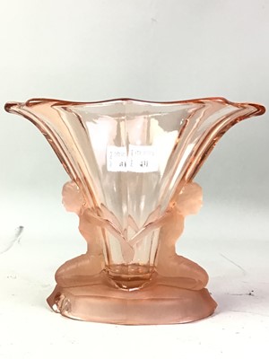 Lot 431 - ART DECO STYLE COLOURED GLASS VASE