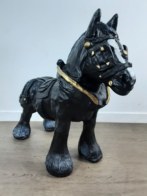 Lot 517 - NOVELTY HORSE DISPLAY