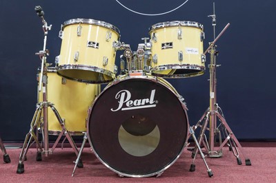 Lot 1001 - PEARL DRUM KIT