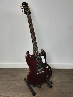 Lot 1058 - EPIPHONE GUITAR