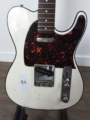 Lot 1056 - COLUMBUS GUITAR