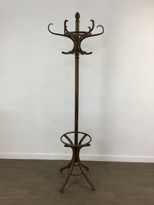 Lot 559 - BENTWOOD HAT AND COAT STAND