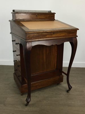 Lot 150A - EDWARDIAN MAHOGANY DAVENPORT
