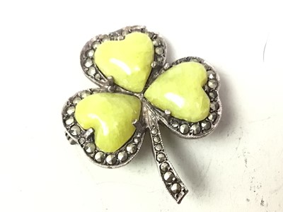 Lot 634 - SILVER BROOCH