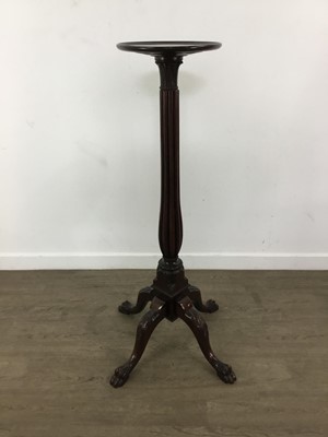 Lot 647 - MAHOGANY REEDED BALUSTER TORCHERE
