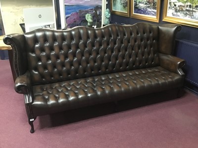 Lot 713 - LARGE BUTTON BACK SETTEE