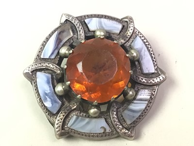 Lot 719 - COLLECTION OF COSTUME JEWELLERY