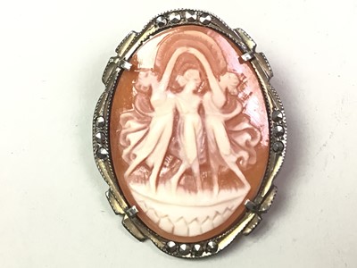 Lot 748 - COLLECTION OF COSTUME JEWELLERY