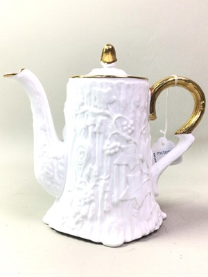 Lot 757 - ROYAL STAFFORDSHIRE PART TEA SERVICE