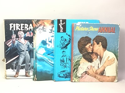 Lot 20 - GROUP OF VARIOUS BOOKS AND ANNUALS