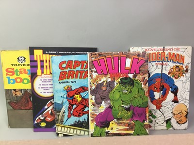 Lot 207 - GROUP OF VARIOUS COMIC ANNUALS