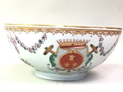Lot 346 - SAMSON OF PARIS ARMORIAL PORCELAIN BOWL
