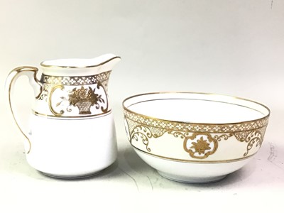 Lot 94 - GROUP OF CERAMICS