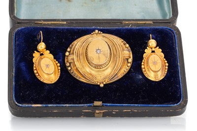 Lot 490 - ETRUSCAN REVIVAL VICTORIAN MOURNING BROOCH AND EARRING SET