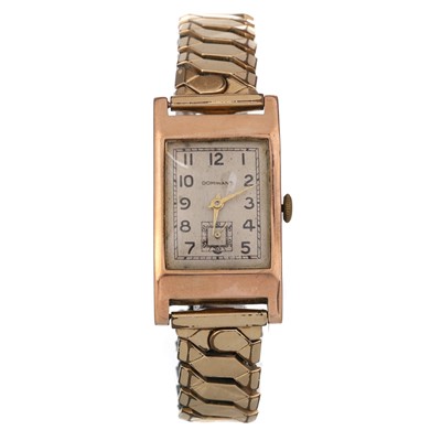 Lot 818 - NINE CARAT GOLD MANUAL WIND WRIST WATCH