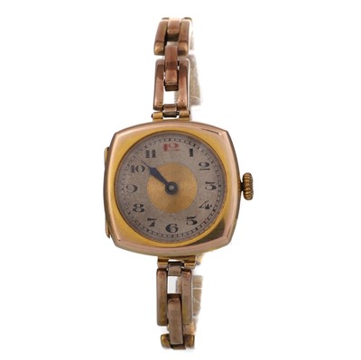 Lot 819 - NINE CARAT GOLD MANUAL WIND WRIST WATCH