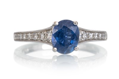 Lot 602 - SAPPHIRE AND DIAMOND RING