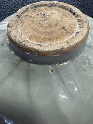 Lot 1609 - TWO CHINESE POTTERY BOWLS