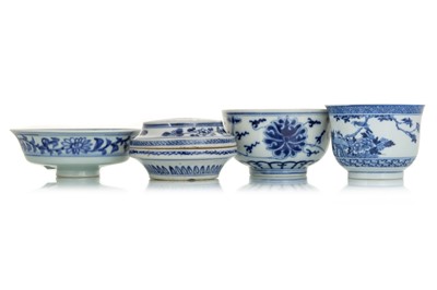 Lot 1703 - THREE CHINESE BLUE AND WHITE PORCELAIN BOWLS