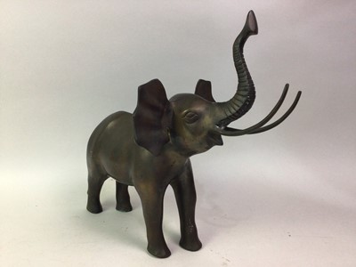 Lot 434 - GROUP OF RESIN MODELS