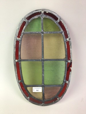 Lot 582 - STAINED GLASS OVAL PANEL