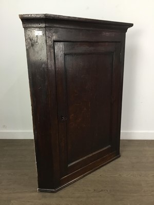 Lot 602 - GEORGE III OAK HANGING CORNER CUPBOARD