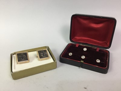 Lot 687 - COLLECTION OF CUFFLINKS