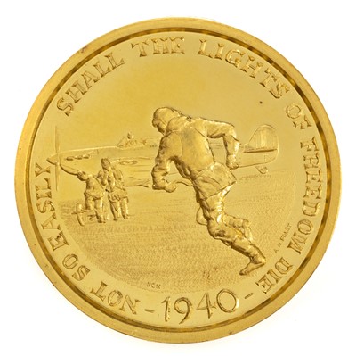 Lot 76 - WINSTON CHURCHILL GOLD MEDALLION