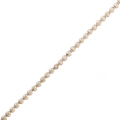 Lot 581 - DIAMOND TENNIS BRACELET