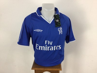 Lot 1726 - GRAEME Le SAUX OF CHELSEA F.C., SIGNED SHIRT