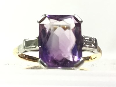 Lot 2 - AMETHYST AND DIAMOND RING