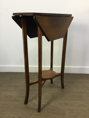 Lot 153 - MAHOGANY OCCASIONAL TABLE