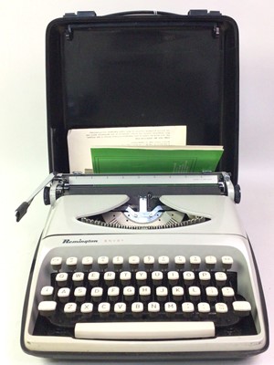 Lot 158 - REMINGTON ENVOY TYPEWRITER
