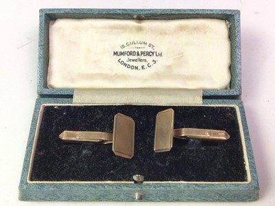 Lot 205 - PAIR OF GOLD CUFFLINKS