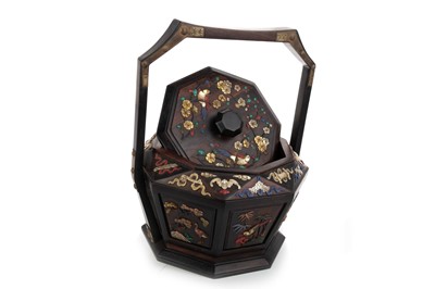 Lot 1188 - CHINESE ZITAN WOOD FOOD BOX